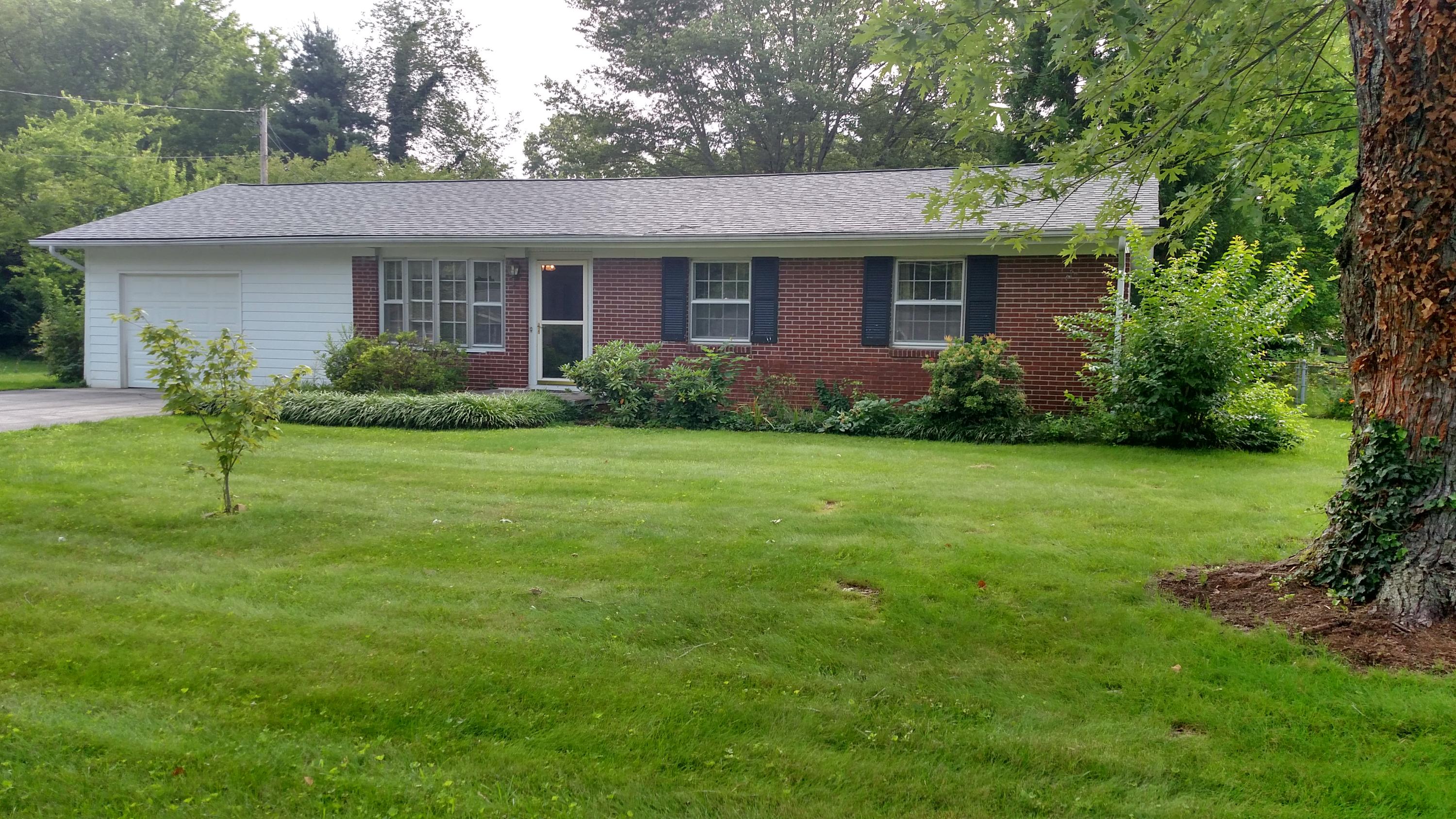 728 Piper Road Knoxville, TN 37919 - Photo 1 of 35 IMG_20150711_105335702_HDR