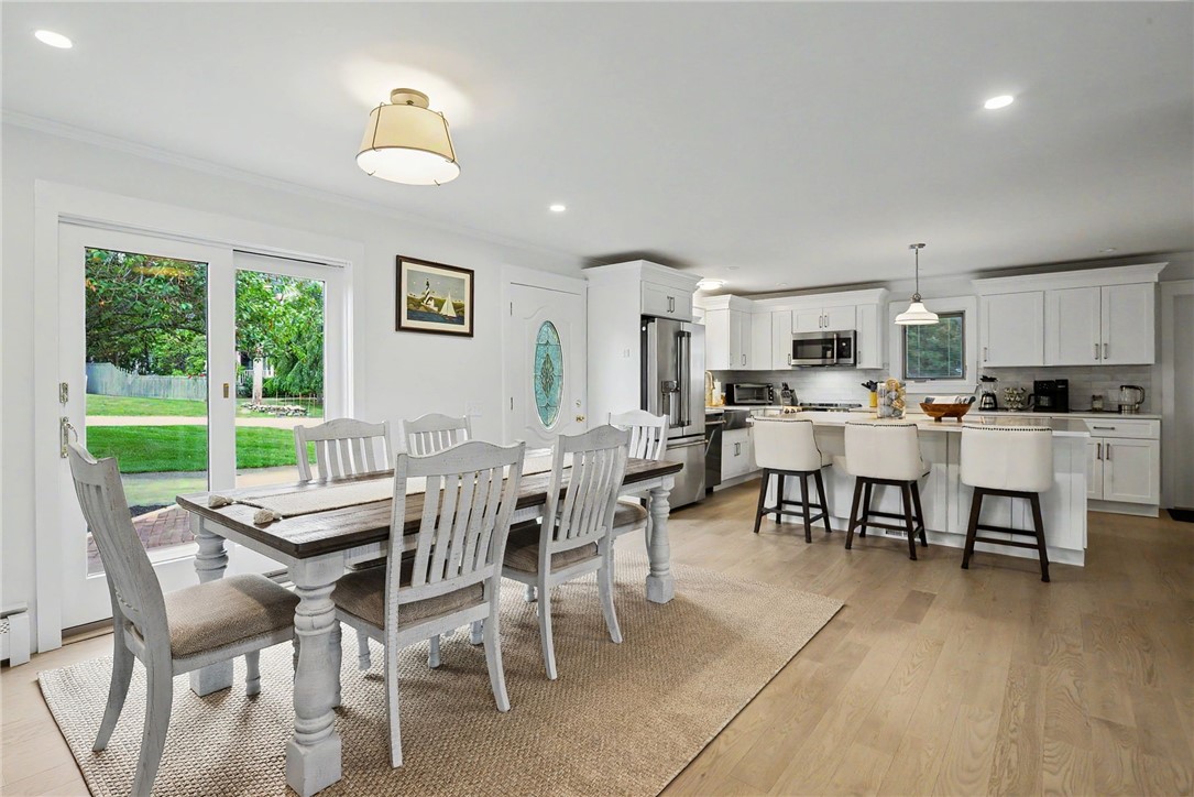 20 Roxbury Road Narragansett, RI 02882 - Photo 12 of 42