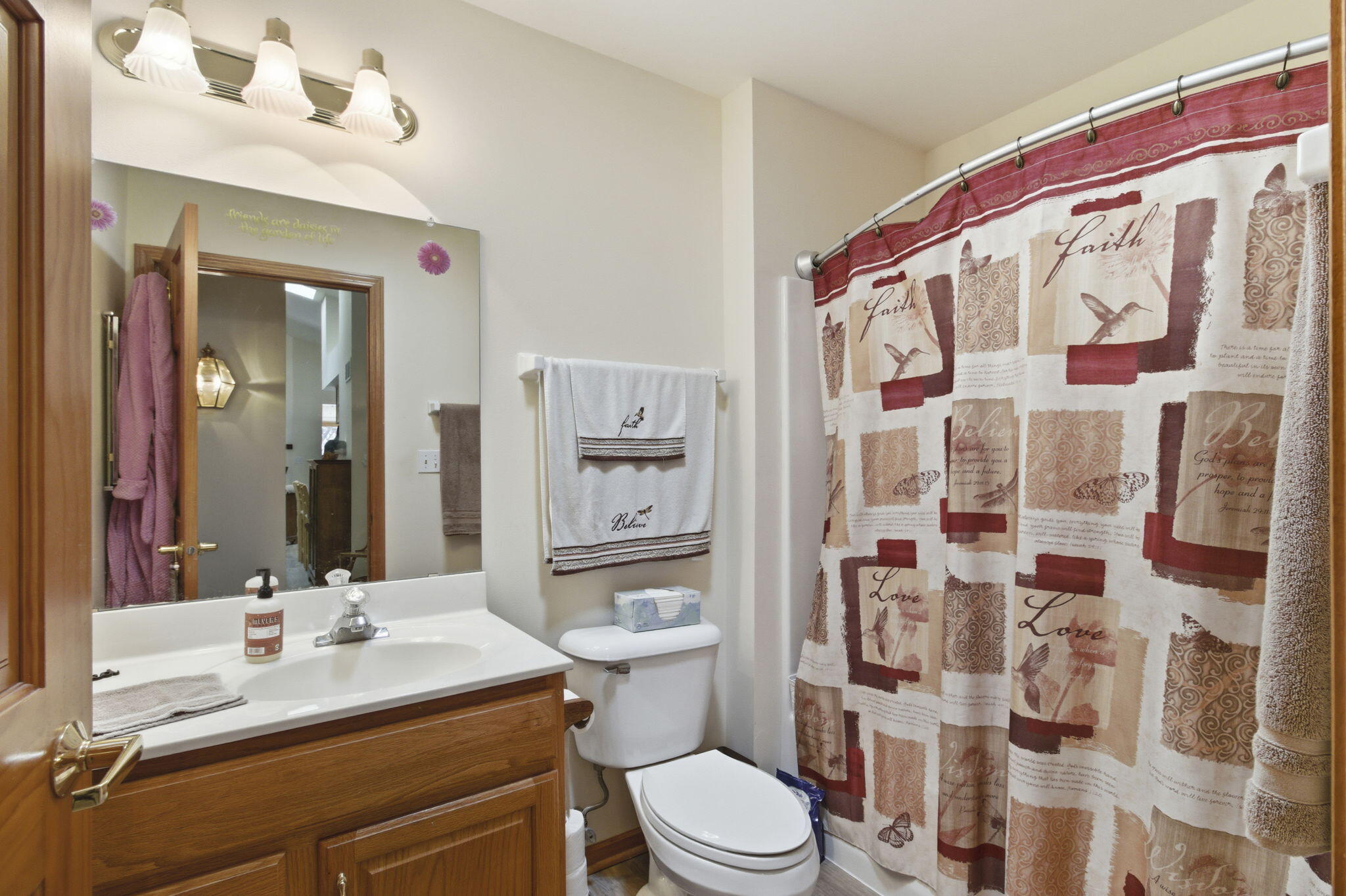 N80W17455 Robin Circle Menomonee Falls, WI 53051 - Photo 23 of 36 24-web-or-mls-IMG_9631