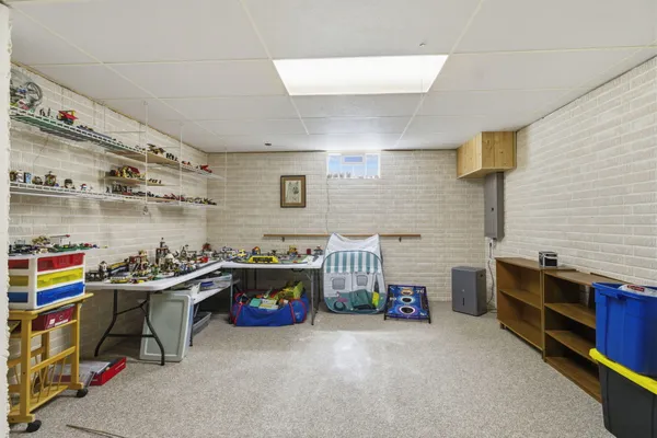 $425,000 | N80W17455 Robin Circle, Menomonee Falls, WI 53051