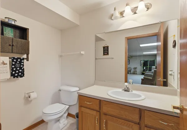$425,000 | N80W17455 Robin Circle, Menomonee Falls, WI 53051