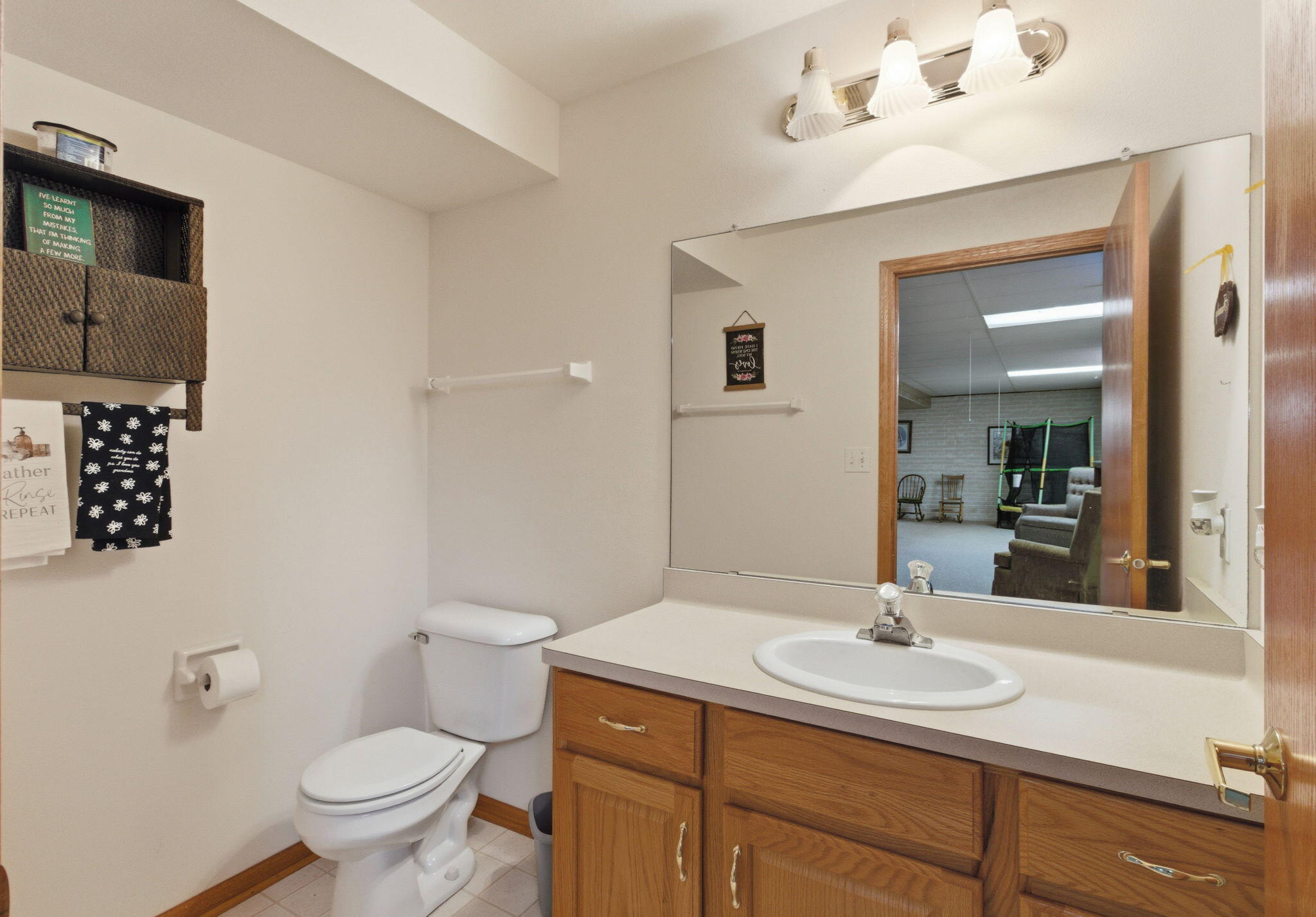 N80W17455 Robin Circle Menomonee Falls, WI 53051 - Photo 29 of 36 30-web-or-mls-IMG_9655