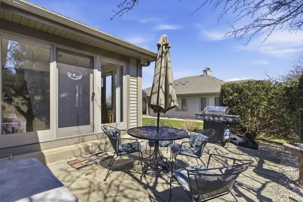 $425,000 | N80W17455 Robin Circle, Menomonee Falls, WI 53051