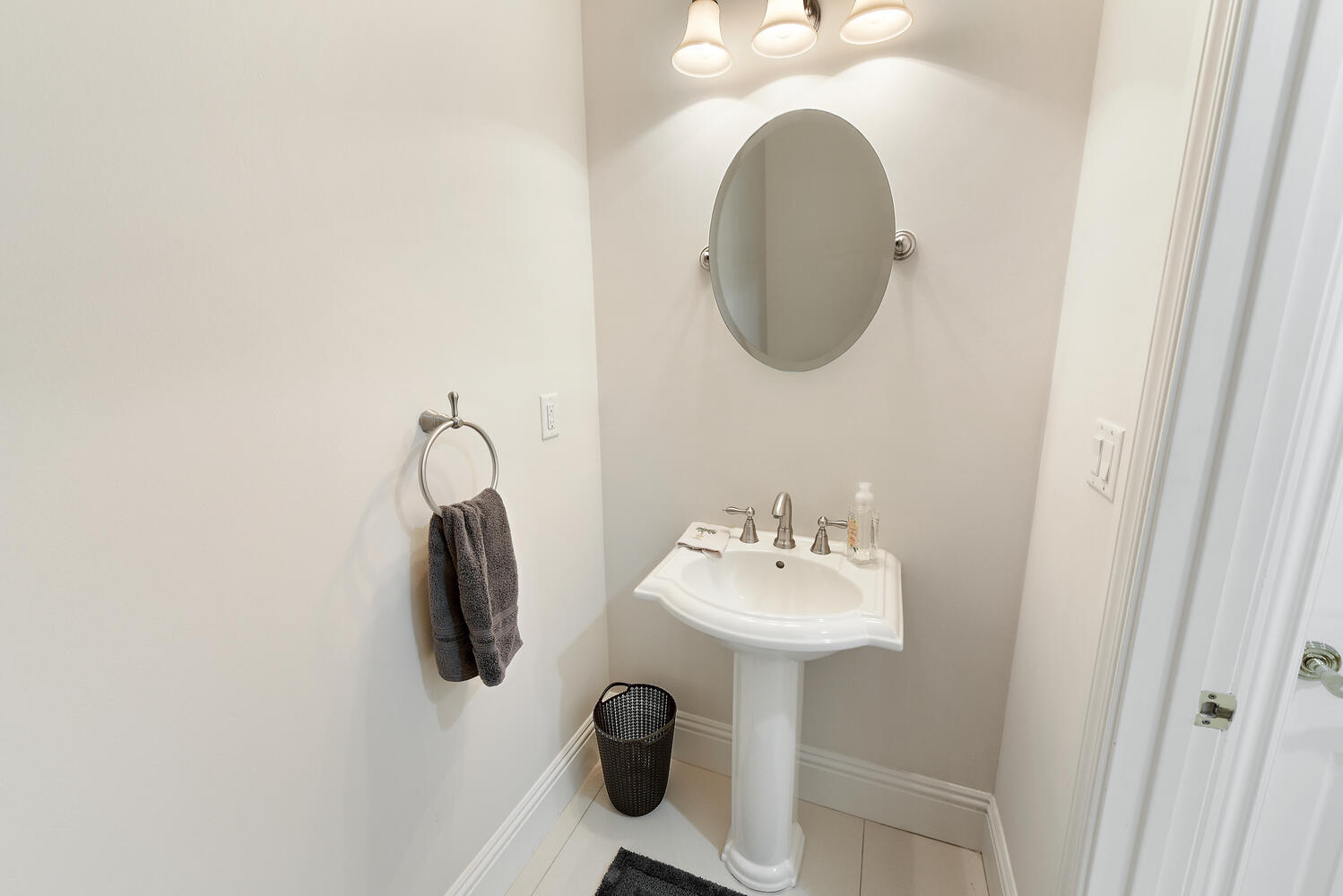 200 East Palmetto Park Road, Unit 17 Boca Raton, FL 33432 - Photo 21 of 44 Half Bath