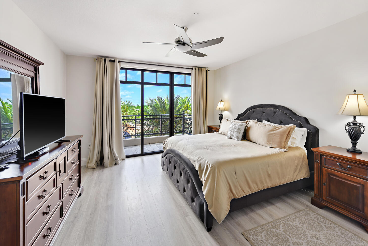 200 East Palmetto Park Road, Unit 17 Boca Raton, FL 33432 - Photo 24 of 44 Master Bedroom