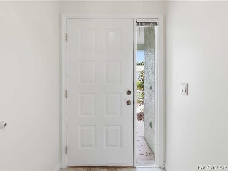 709 Moray Drive Inverness, FL 34453 - Photo 8 of 55 Foyer