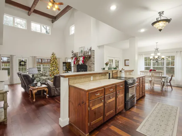 $1,830,000 | 1336-1346 Whitehouse Road, Summerville, SC 29486