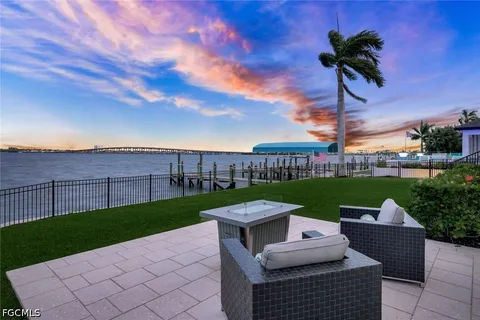 $3,150,000 | 4415 Southeast 20th Place, Cape Coral, FL 33904