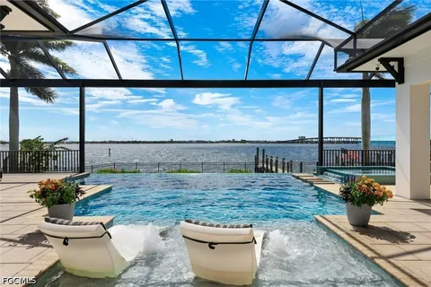 $3,150,000 | 4415 Southeast 20th Place, Cape Coral, FL 33904