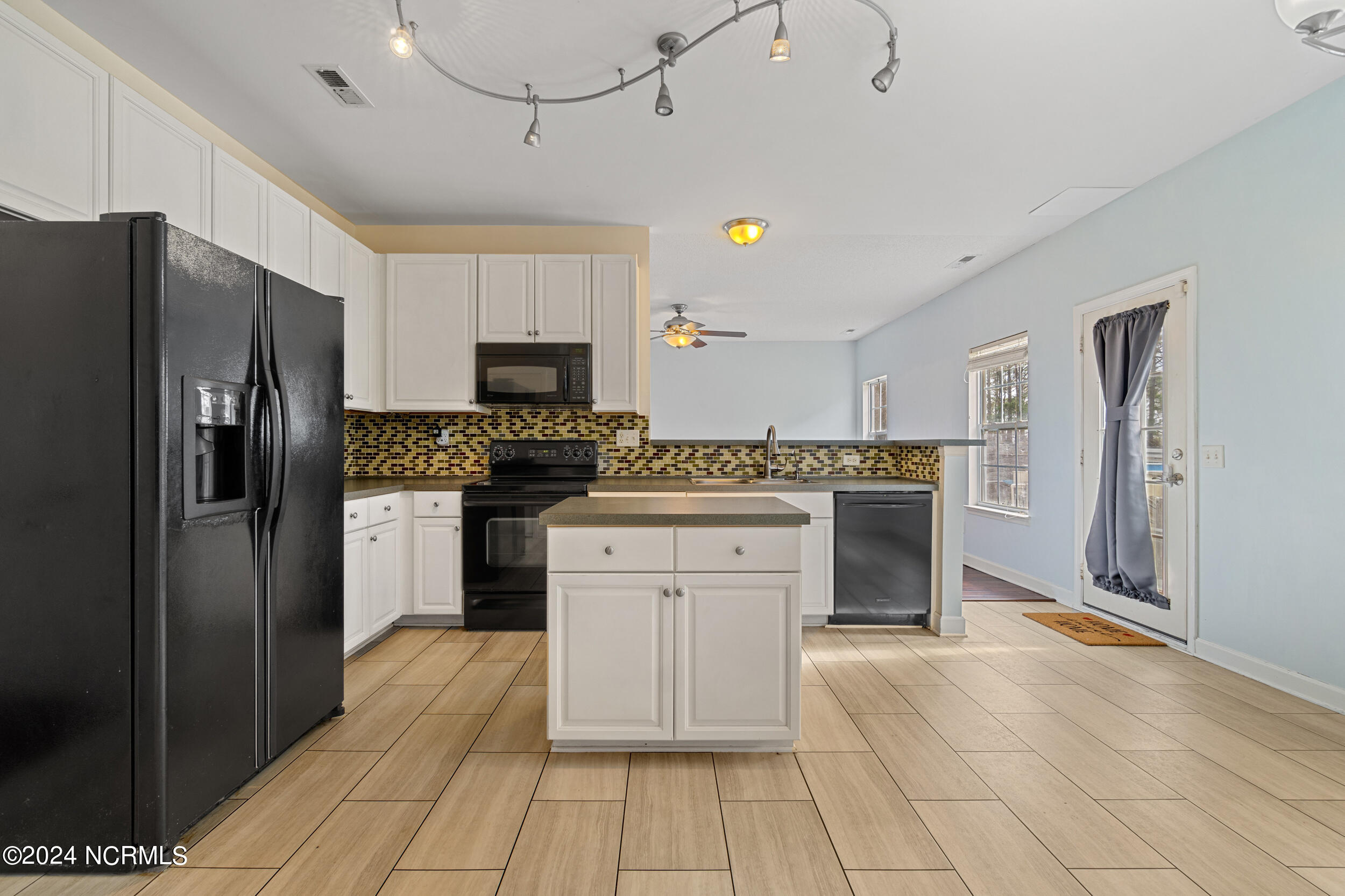 292 Green View Road Moyock, NC 27958 - Photo 15 of 50 done_017