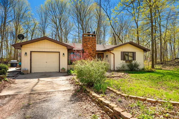 $275,000 | 8425 West 300 North, Angola, IN 46703