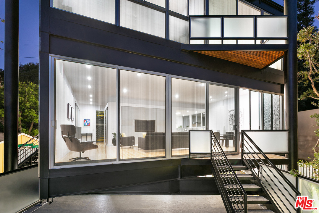 444 Sycamore Road Santa Monica, CA 90402 - Photo 21 of 32