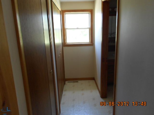 5593 Marsh Road East China, MI 48054 - Photo 8 of 12 31119476-7.JPG