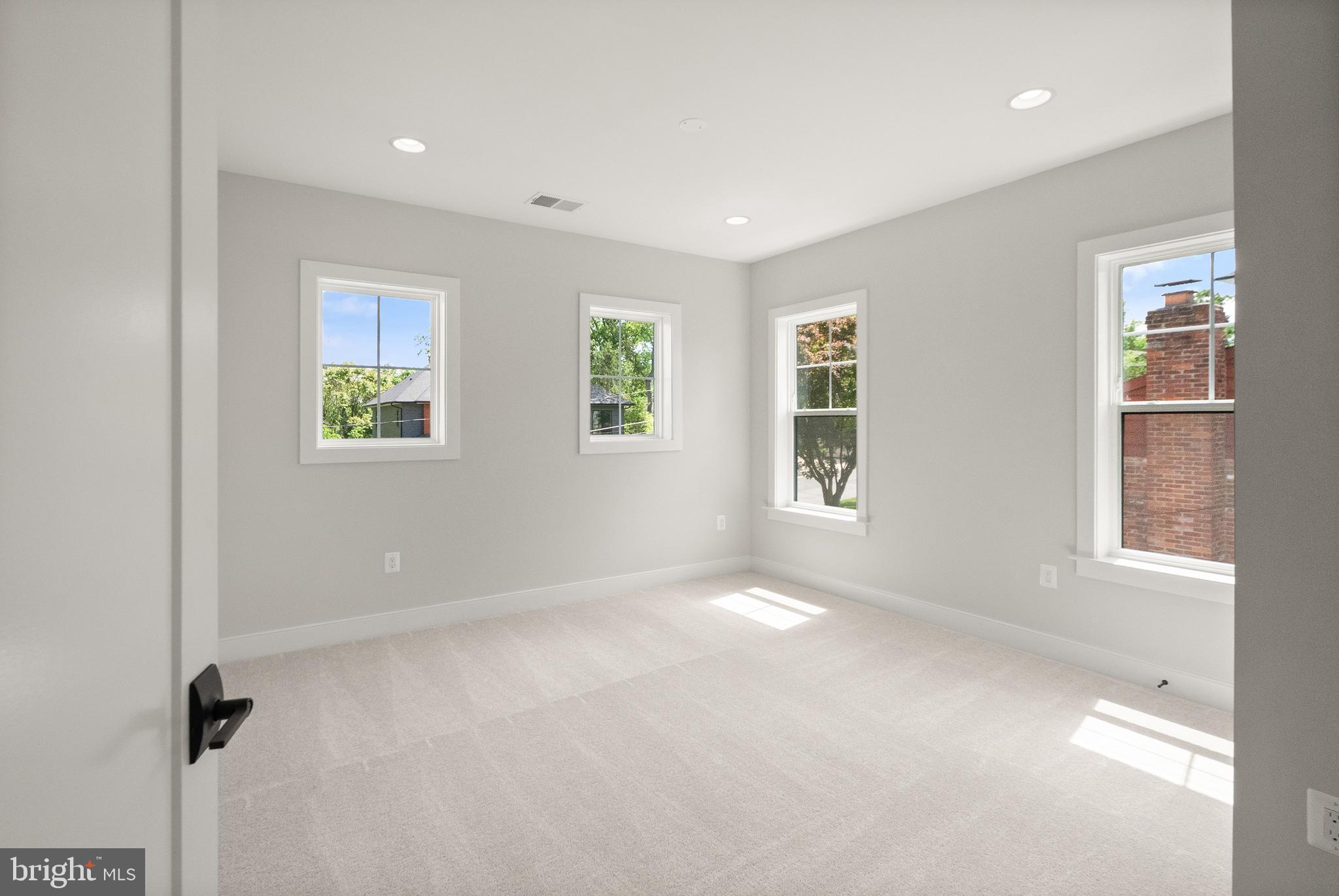 7232 Andrus Road Bethesda, MD 20817 - Photo 25 of 36 Spacious third bedroom with great natural light.