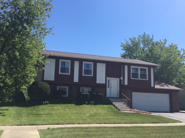 5829 Crestwood Road Matteson, IL 60443 - Photo 1 of 11