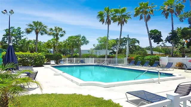 $9,300 | 1327 Siesta Bayside Drive, Unit 1327C, Sarasota, FL 34242