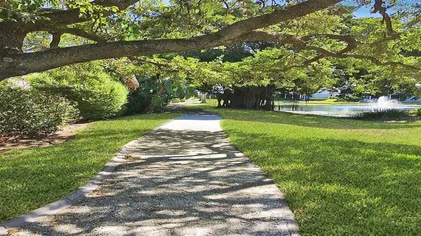 $9,300 | 1327 Siesta Bayside Drive, Unit 1327C, Sarasota, FL 34242