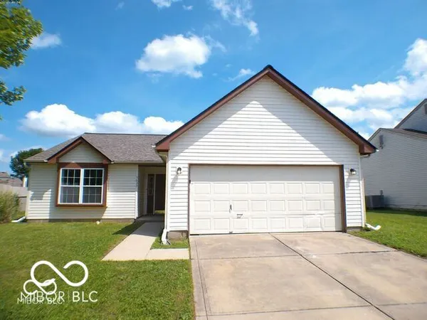 $2,000 | 5633 Wynridge Court, Indianapolis, IN 46235