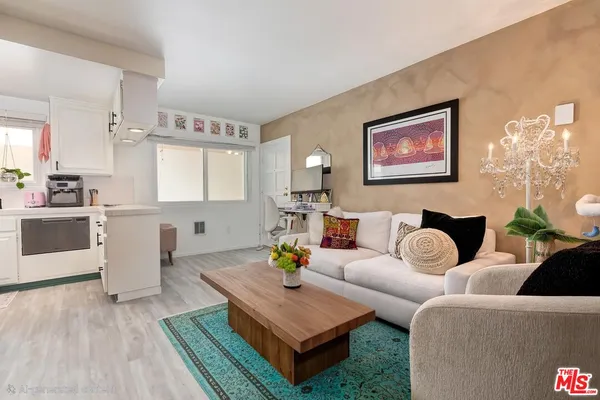 $489,000 | 8155 Manitoba Street, Unit 12, Playa del Rey, CA 90293