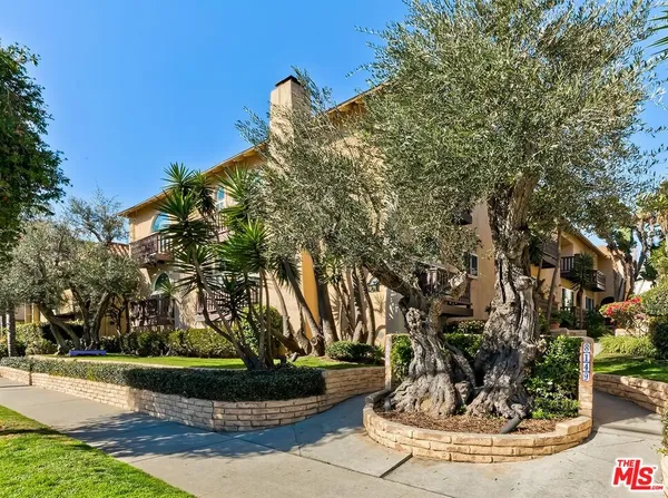 $495,000 | 8155 Manitoba Street, Unit 12, Playa del Rey, CA 90293