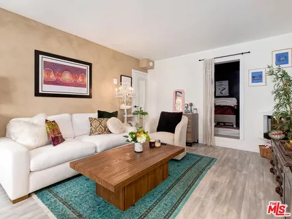 $495,000 | 8155 Manitoba Street, Unit 12, Playa del Rey, CA 90293