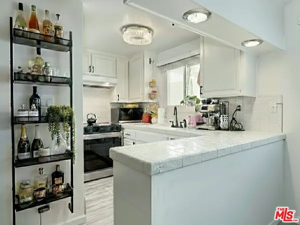 $495,000 | 8155 Manitoba Street, Unit 12, Playa del Rey, CA 90293