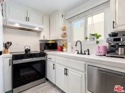 $495,000 | 8155 Manitoba Street, Unit 12, Playa del Rey, CA 90293