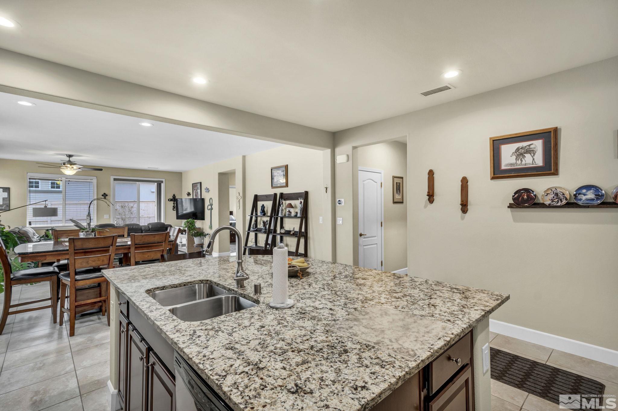10051 Ignacio Circle Reno, NV 89521 - Photo 10 of 40 Photo 10