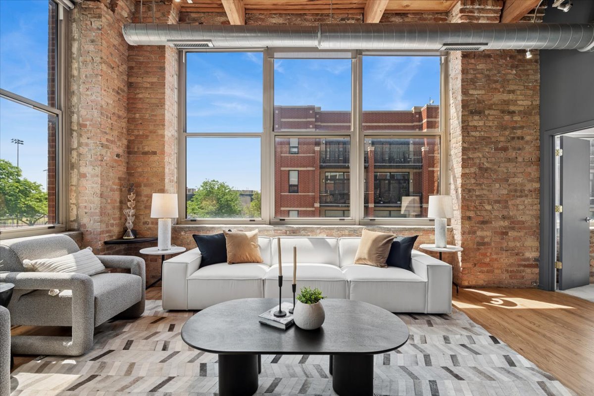 1500 West Monroe Street, Unit 325 Chicago, IL 60607 - Photo 3 of 23 Gallery Image 3