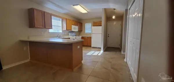 $1,375 | 2520 Trailwood Drive, Cantonment, FL 32533