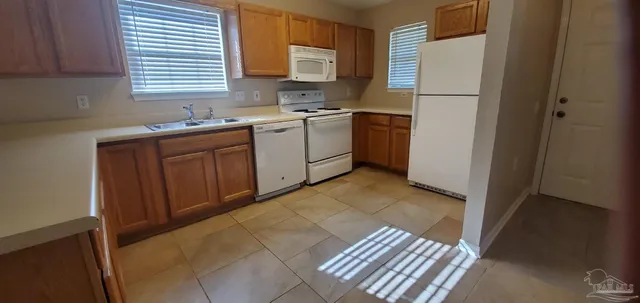 $1,595 | 2520 Trailwood Drive, Cantonment, FL 32533