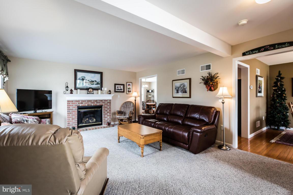 514 Providence Court Lititz, PA 17543 - Photo 3 of 32 Gallery Image 3