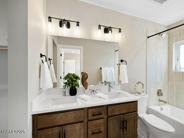 3830 Lakeside Drive, Unit 16 Reno, NV 89509 - Photo 17 of 22 31-web-or-mls-18 on Lakeside 3 bed-32