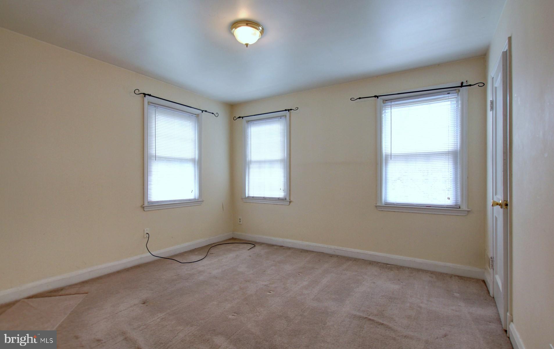 4307 Cedar Garden Road Baltimore, MD 21229 - Photo 15 of 22 Bedroom