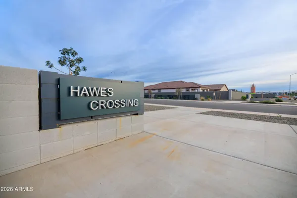 $2,195 | 8149 East Petunia Avenue, Unit 1072, Mesa, AZ 85212