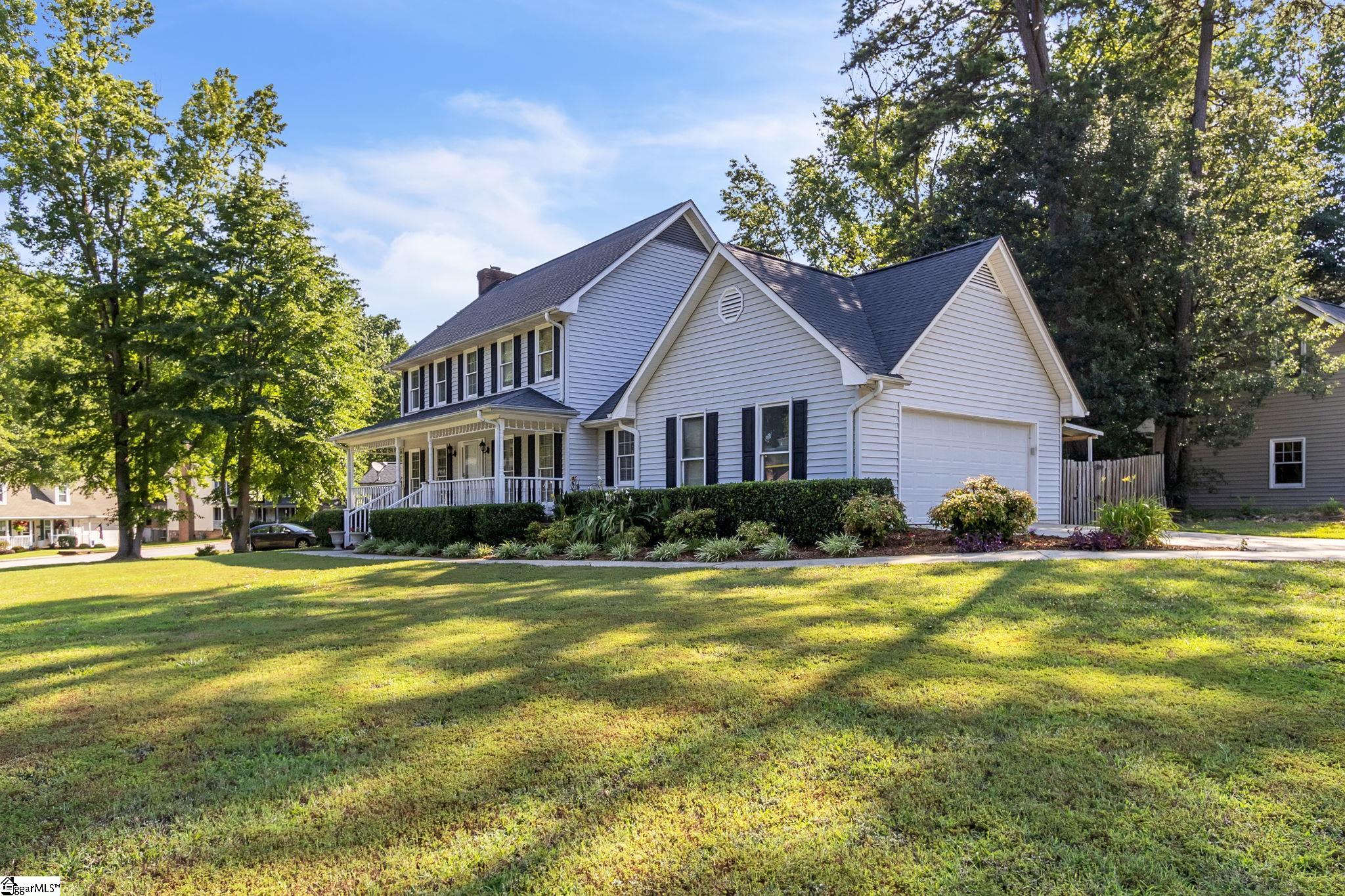 414 Spring Meadow Road Simpsonville, SC 29680 - Photo 2 of 33 Gallery Image 2