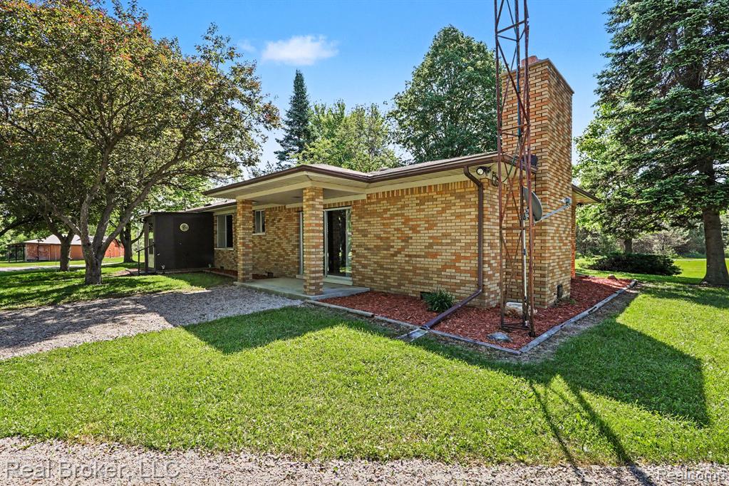 7860 Rynn Road Avoca, MI 48006 - Photo 25 of 34