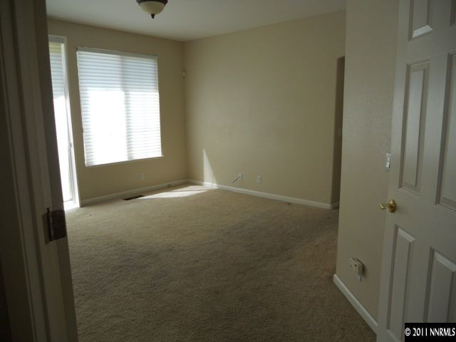 1065 Greenwich Way Reno, NV 89519 - Photo 9 of 13 a view of room with window