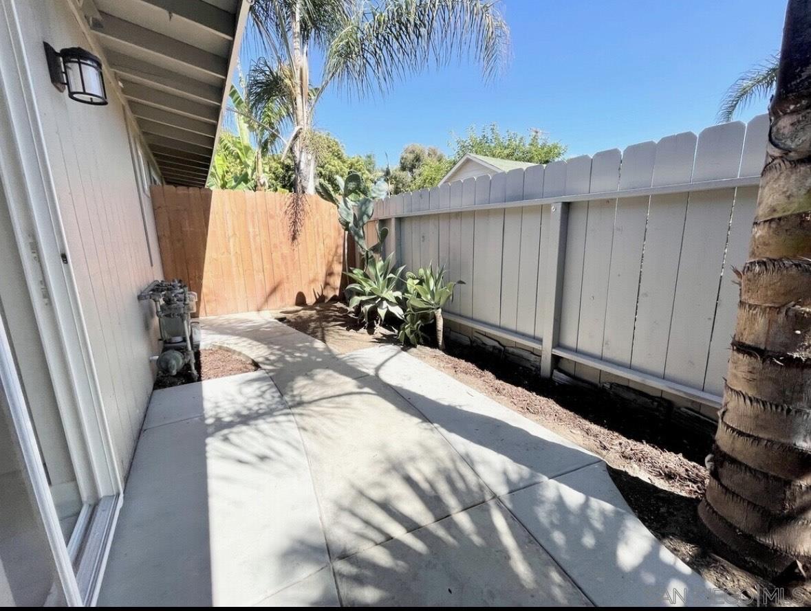 Regal Road Encinitas, CA 92024 - Photo 10 of 22 Gallery Image 10