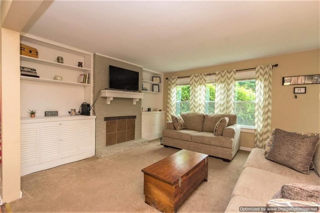 25 Woodland Road Ambridge, PA 15003 - Photo 4 of 18 Gallery Image 4
