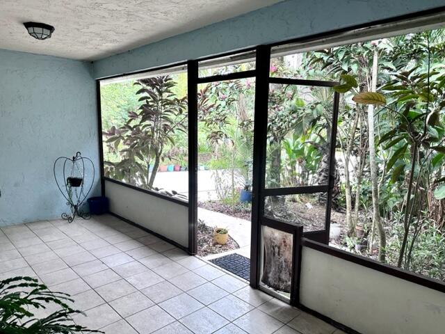 9208 166th Way North Jupiter, FL 33478 - Photo 14 of 69 1000056453