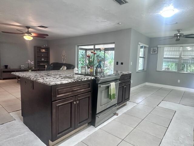 9208 166th Way North Jupiter, FL 33478 - Photo 16 of 69 1000056443