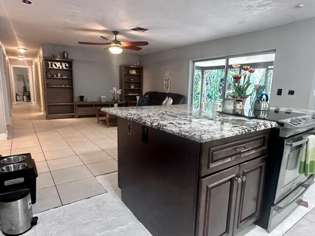9208 166th Way North Jupiter, FL 33478 - Photo 18 of 69 1000056438