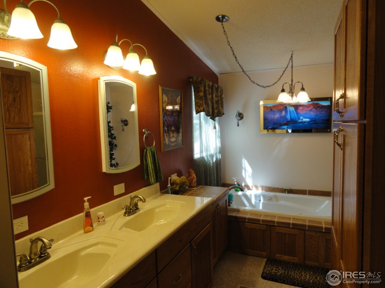 18503 Centennial Road Fort Morgan, CO 80701 - Photo 18 of 25 MASTER BATH