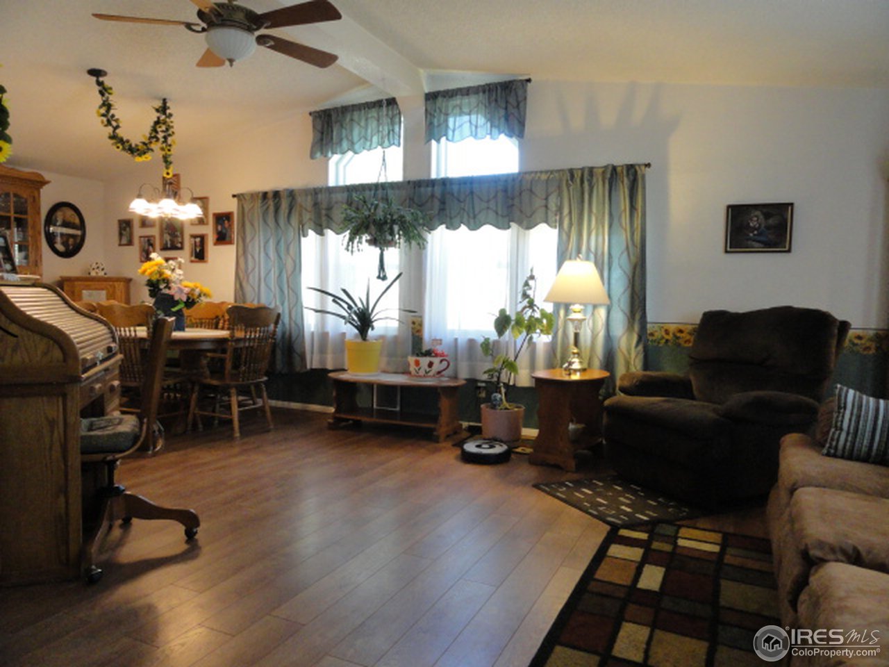 18503 Centennial Road Fort Morgan, CO 80701 - Photo 9 of 25 LIVING/DINING ROOM
