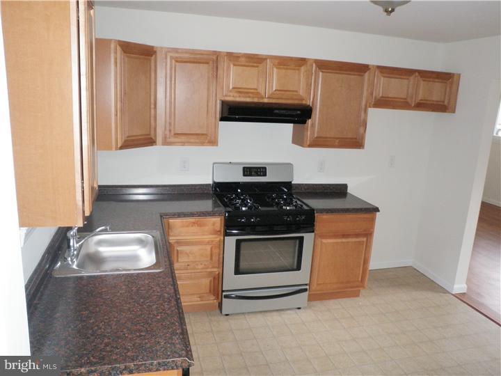 1078 Cranford Road Pine Hill, NJ 08021 - Photo 6 of 11 Gallery Image 6