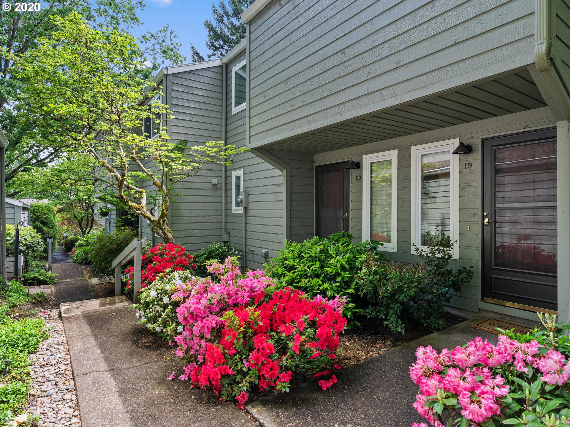 4880 Southwest Scholls Ferry Road, Unit 19 Portland, OR 97225 - Photo 2 of 31 Gallery Image 2