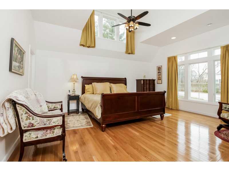 105 Angell Road Narragansett, RI 02882 - Photo 10 of 17 Master Bedroom.