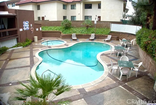 $3,190 | 444 Piedmont Avenue, Unit 219A, Glendale, CA 91206