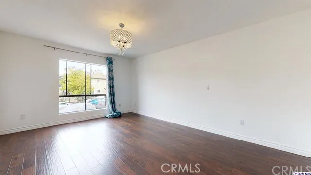 $3,190 | 444 Piedmont Avenue, Unit 219A, Glendale, CA 91206